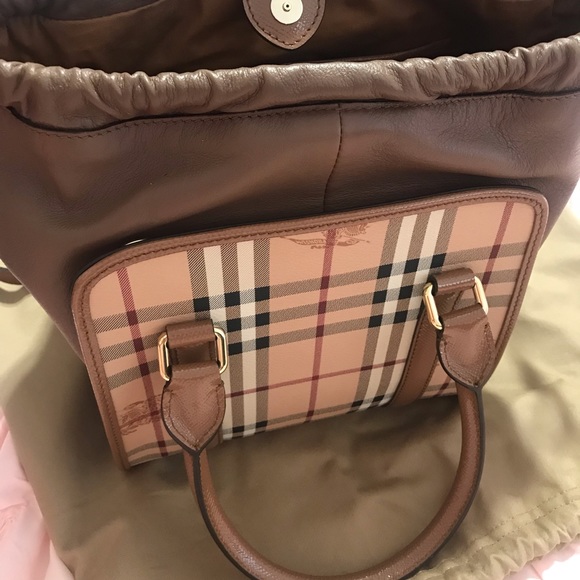 Authentic Burberry Handbag - Picture 8 of 8